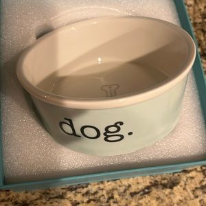Tiffany & Co Dog Bowl 

Bone china
7" diameter
Not microwave safe